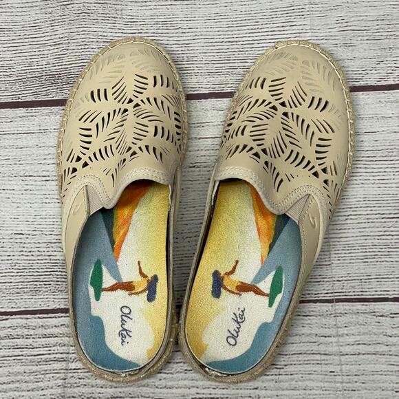 OluKai Cream Flats with Woven Detailing - Picture 7 of 13